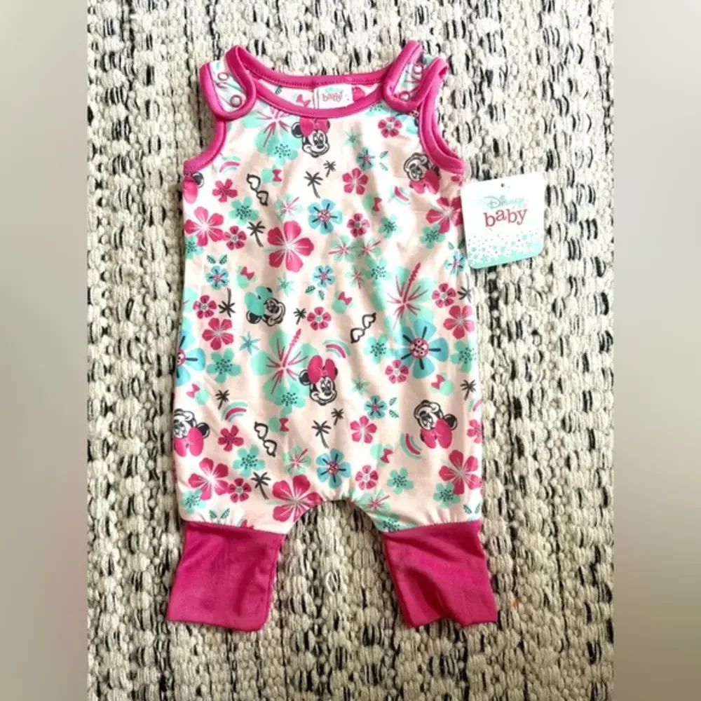 NWT Infant‎ Disney Minnie Mouse Romper 0-3 months